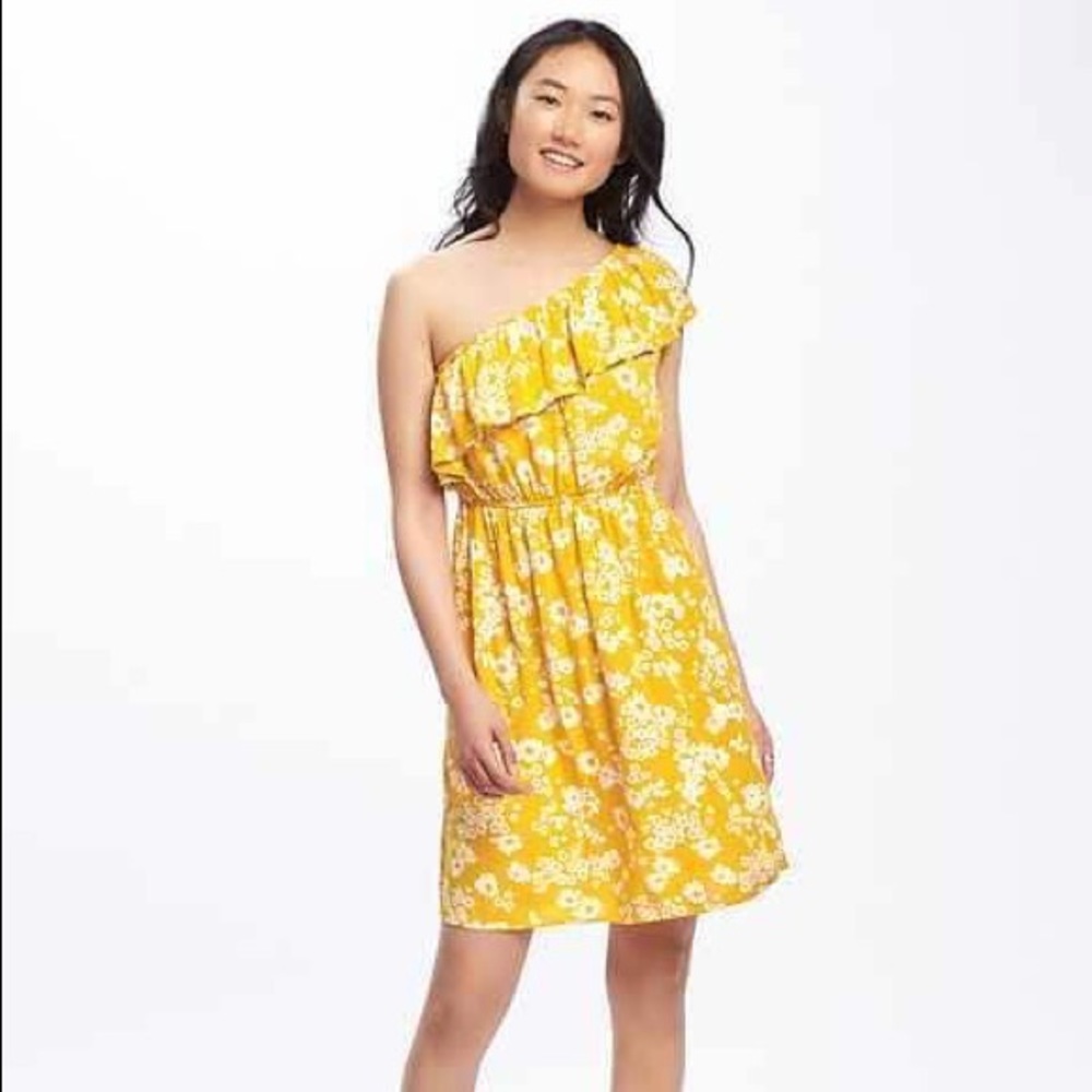 Floral Yellow One-Shoulder Swing Dress